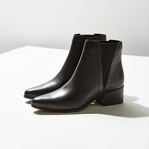 POLA LEATHER CHELSEA BOOT
